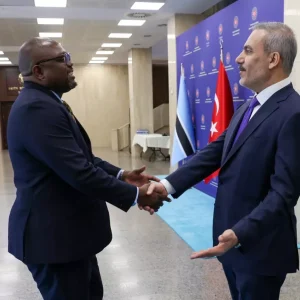 Bakan Fidandan Botsvana ile Is Birligi Vurgusu