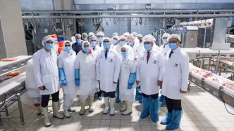 Bakan Kacir Erzincan Tavuk Kombinasini Ziyaret Etti
