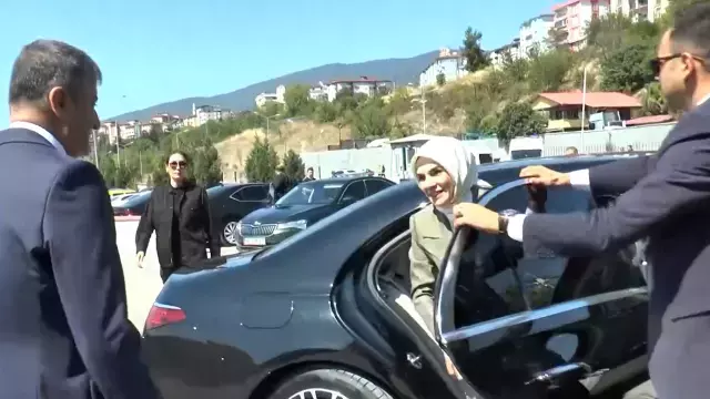 Bakan Göktaş'ın Lüks Makam Aracı Tercihi Gündem Oldu