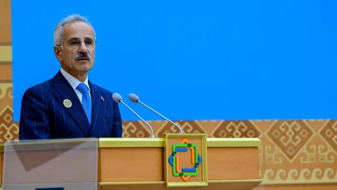 Bakan Uraloglu Gelismis altyapimiz ve kapasitemiz kuresel baglantisalliga stratejik bir