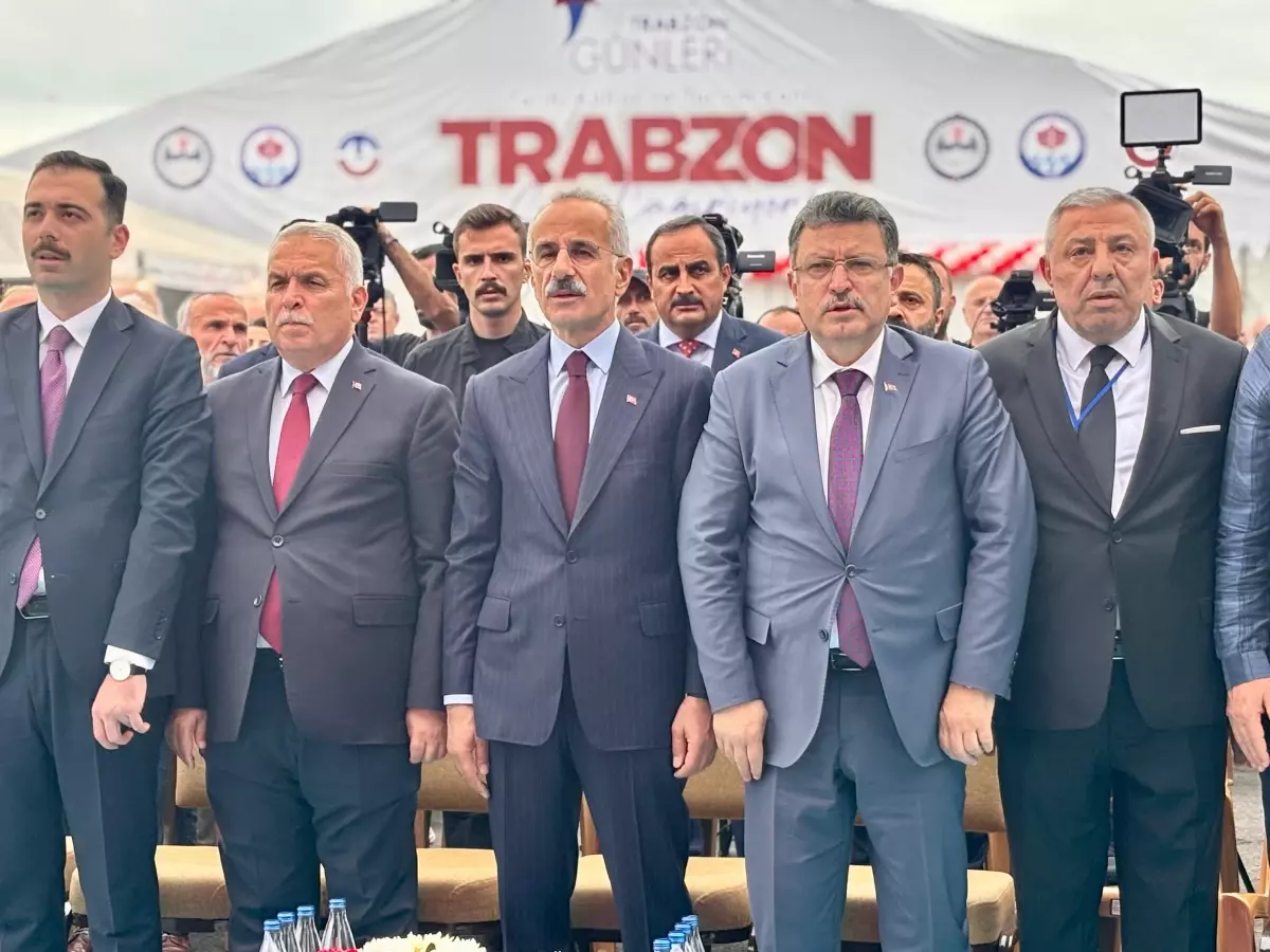 Bakan Uraloglu Trabzon Gunleri Etkinligine Katildi