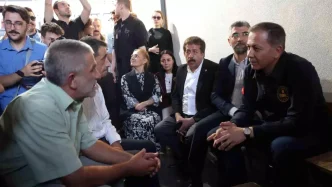 Bakan Yerlikaya Erzurumda Esnafla Bulustu