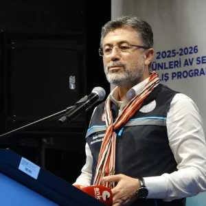 Bakan Yumakli Musilajdan olumsuz etkilenen balikcilarimiza destek saglayacagiz