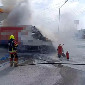 Balikesirde Akaryakit Istasyonunda Arac Yangini
