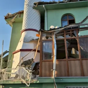 Balikesirde Deprem Sonucu Cami Minaresi Yikildi