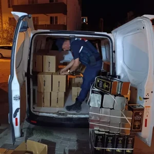Balikesirde Sahte Zeytinyagi Operasyonu 15 Bin Litre Ele Gecirildi