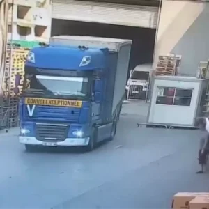 Bebek Bezleri Gumruk Yerine Baska Depoya Calindi