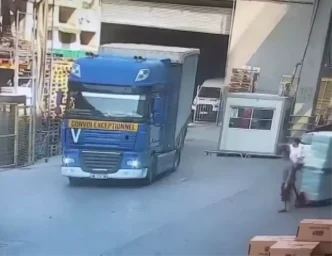 Bebek Bezleri Gumruk Yerine Baska Depoya Calindi
