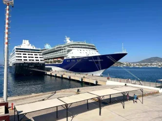 Bodruma Iki Yolcu Gemisiyle 26 Bin Turist Geldi