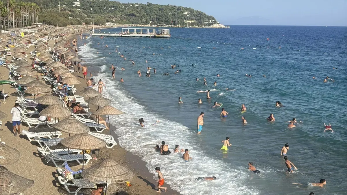 Bodrumda Turizm Hareketliligi Sicak Hava Yogunlugu Artirdi