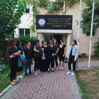 Bursada Yabanci Uyruklu Kadinlara Yonelik Operasyon 9 Kisi Yakalandi