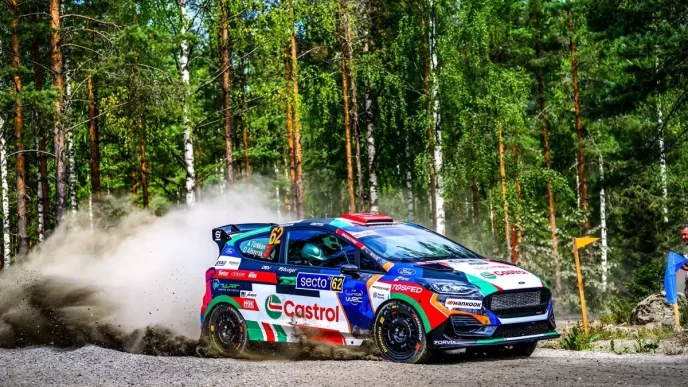 Castrol Ford Team Turkiye Finlandiya Rallisinde Ucunculugu Elde Etti