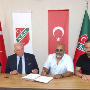 Cenk Karace Karsiyaka Spor Kulubu Altyapisina Destekte Bulundu