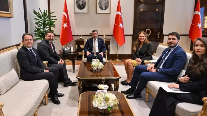 Cevdet Yilmaz Hepsiburada CEOsunu Kabul Etti