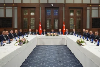 Cevdet Yilmaz TISK Yonetimi ile OVP Hazirliklarini Gorustu