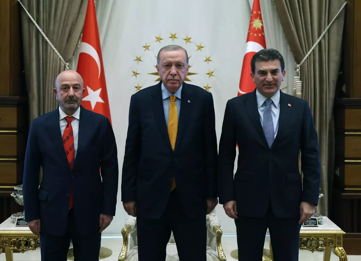 Cumhurbaskani Erdogan OYAK Heyetini kabul etti