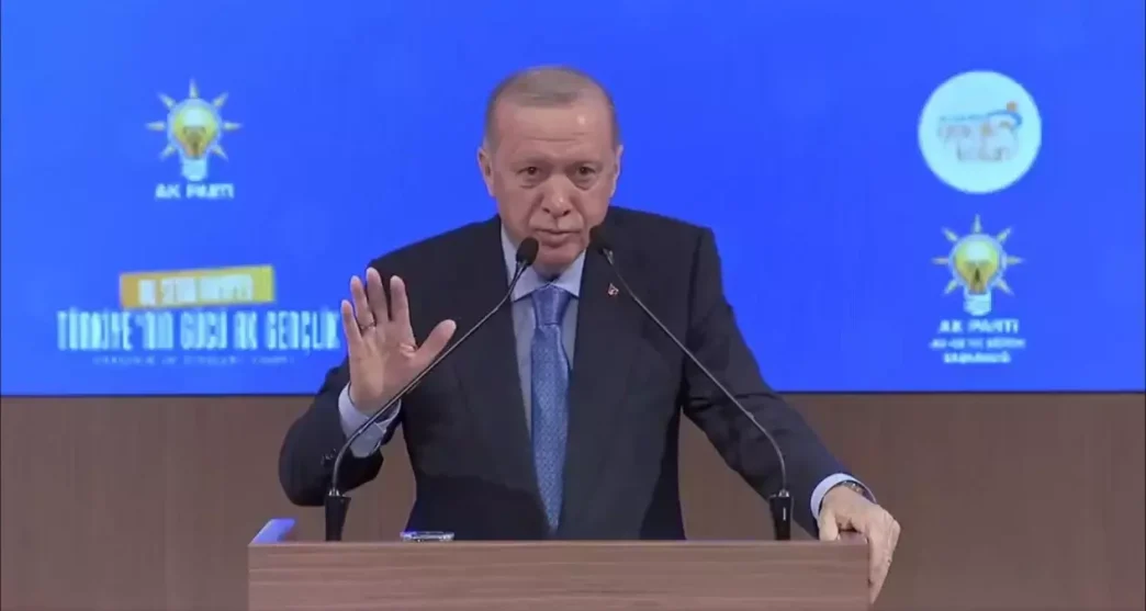 Cumhurbaşkanı Erdoğan'dan programa damga vuran talimat: Yusuf bunları kayıt altına al 2 Cumhurbaskani Erdogandan programa damga vuran talimat Yusuf bunlari kayit altina