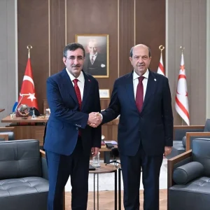 Cumhurbaskani Yardimcisi Yilmaz KKTC Cumhurbaskani Tatar ile Gorustu