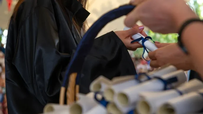 DMM sahte diploma ile ilgili iddialari tek tek yanitladi