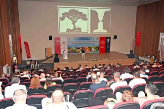 Denizlide Bitki Koruma Urunleri Toplantisi Duzenlendi