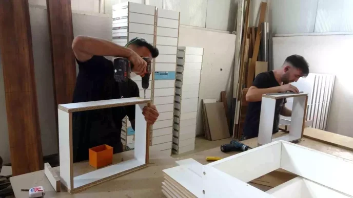 Deprem Sonrasi Malatyada Eleman Sikintisi 60 Bin TLye Usta Bulunamiyor