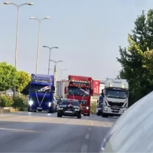 Dugun Konvoyunda Trafik Ihlali 3 Surucuye 8 Bin 487 Lira