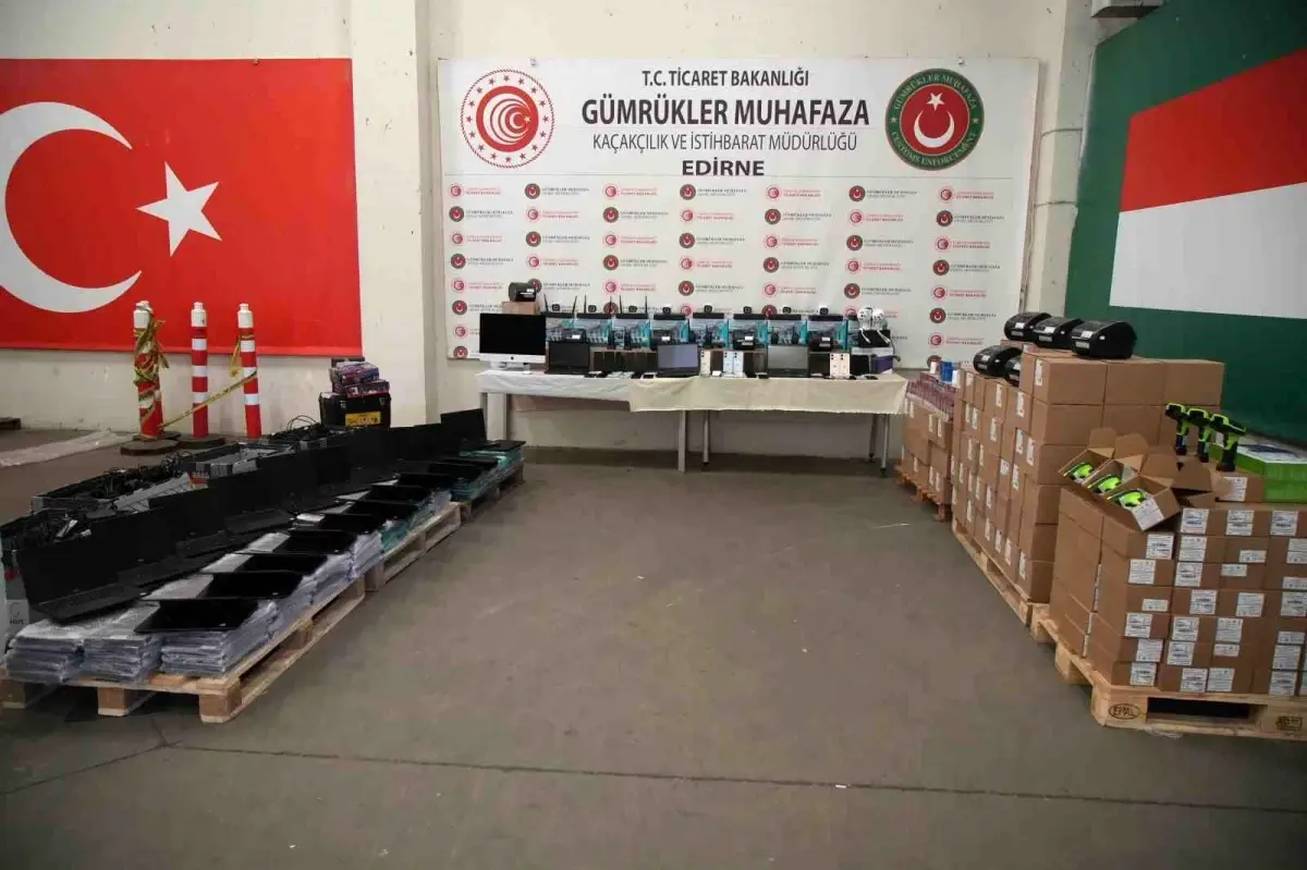 Edirnede Kacakcilik Operasyonlari Milyonlarca Lira Degerinde Esya Ele Gecirildi