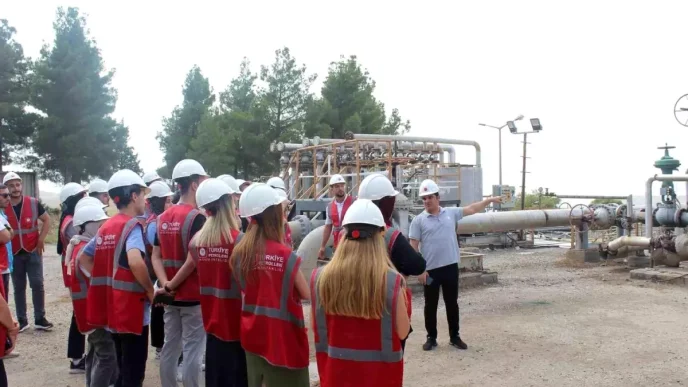 Enerjinin Gelecegi Icin Genclere Saha Deneyimi