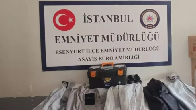 Esenyurtta ATM Hirsizligi 35 Suc Kayitli Supheli Yakalandi