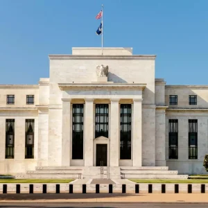 Fed Yonetim Kurulu Uyesi Lisa Cooktan Istifa Cagrilarina Yanit