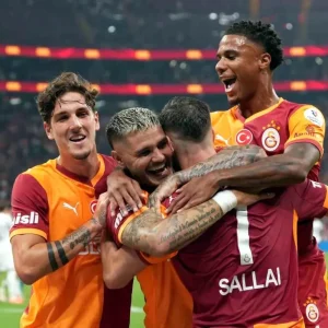 Galatasaray Caykur Rizesporu 3 1 Yenerek 4te 4 Yapti