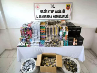 Gaziantepte Jandarma Kacak Sigara ve Esyalari Ele Gecirdi