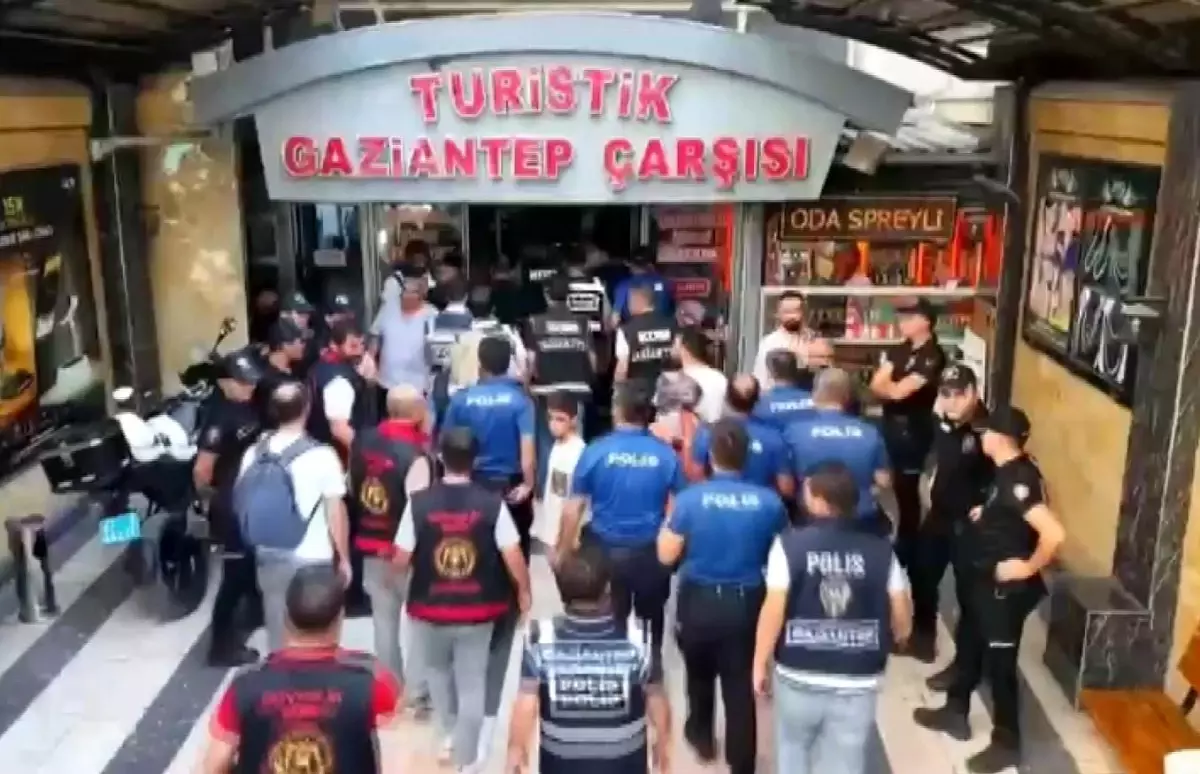 Gaziantepte Kacakcilik Operasyonu 23 Gozalti 5 Milyon TL Degerinde Emtia