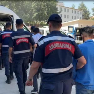 Gaziantepte Sosyal Medya Dolandiriciligi Operasyonu 5 Tutuklama