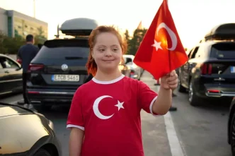 Gurbetciler Turkiyeden Donus Yolunda Huzunlu Anlar Yasiyor
