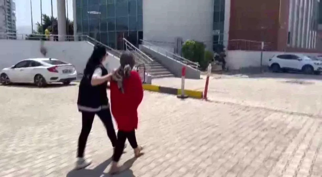 Hatayda Hirsizlik Yapan Kadin Yakalandi
