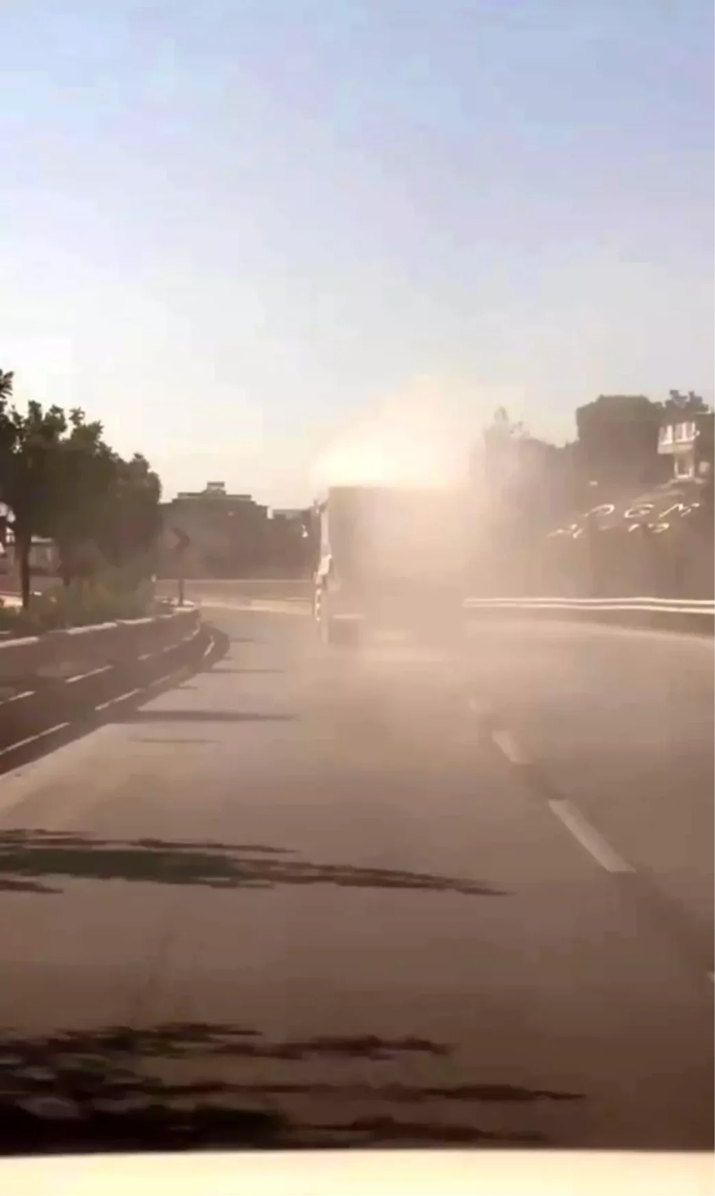 Hatayda Trafigi Tehlikeye Dusuren Kamyona Ceza
