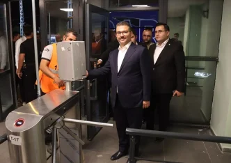 Igdir Valisi Elektronik Bilet ile Protokol Tribunune Giris Yapti