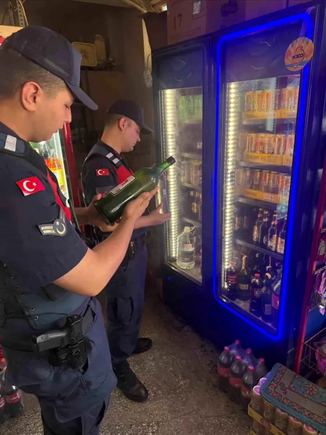 Incirliovada Kacak Alkol ve Tutun Denetimi Yapildi