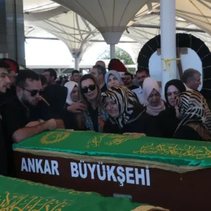 Is Insani Fatih Yucelik Son Yolculuguna Ugurlandi