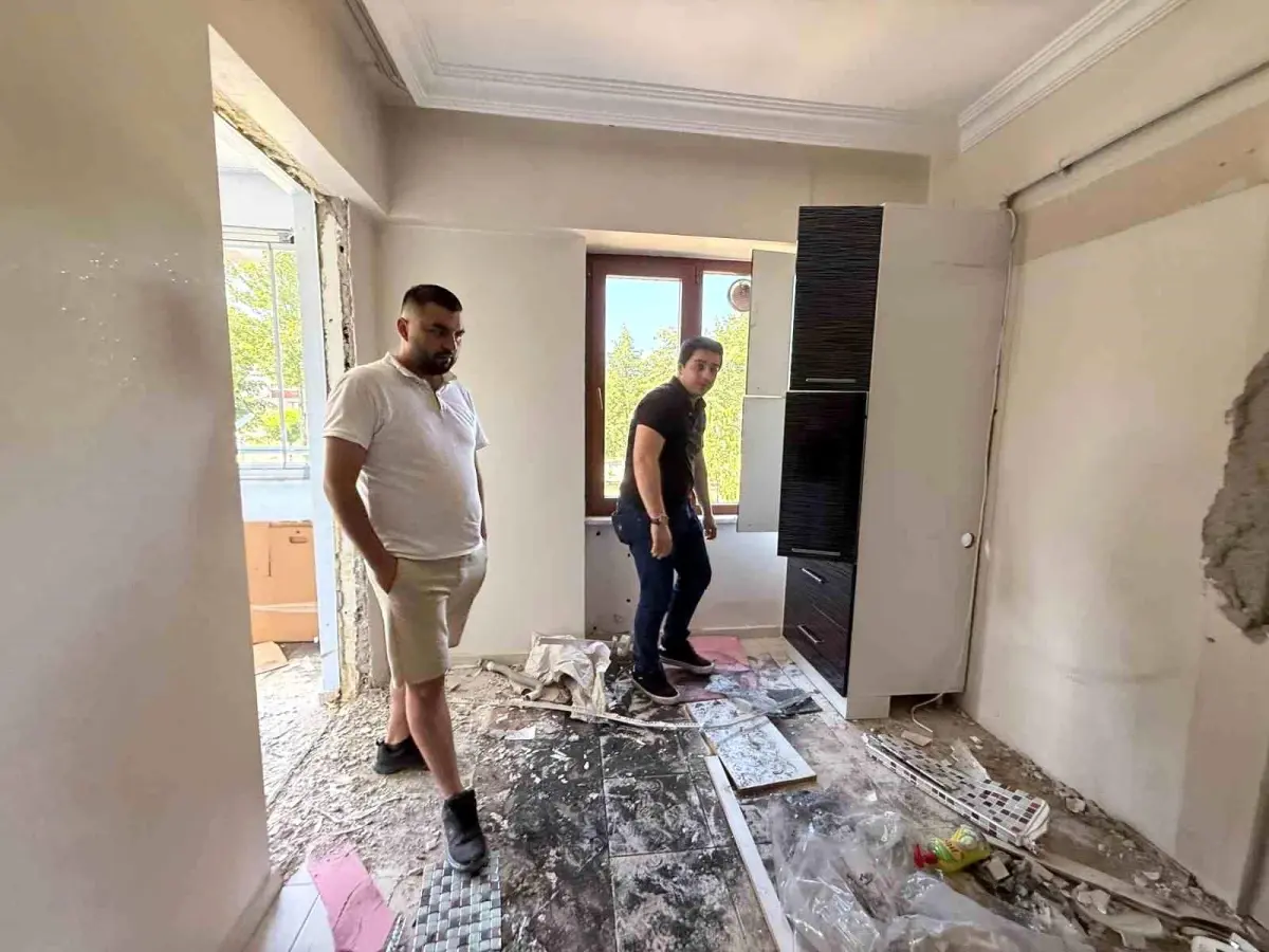 Ispartada Eski Mulk Sahibi Evde Tahribat Yapti
