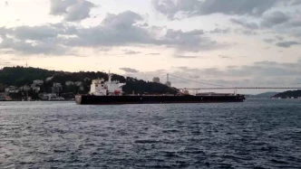 Istanbul Bogazi Ham Petrol Tankeri Nedeniyle Trafige Kapandi