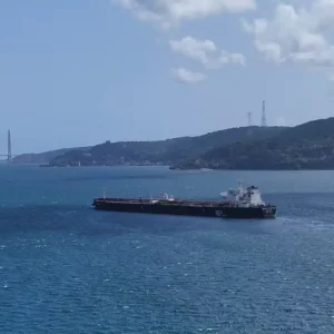 Istanbul Bogazinda Ham Petrol Yuklu Tanker Makine Arizasi Gecirdi