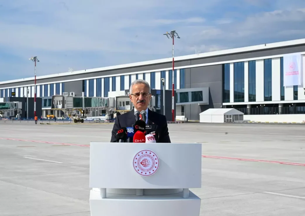 Istanbul Havalimaninda Tarihi Rekor Gunluk 282 Bin Yolcu