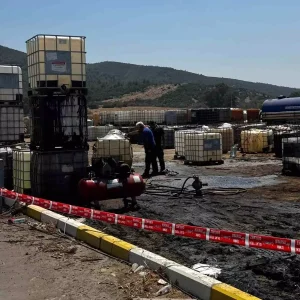 Izmirde Kacak Akaryakit Patlamasi 16 Arac Hasar Gordu