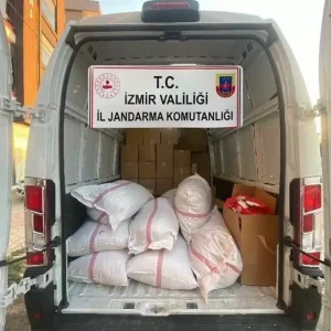 Izmirde Kacak Tutun Operasyonu 4 Milyon TLlik Ele Gecirildi