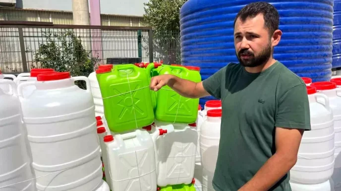 Izmirde Su Kesintileri Bidon Talebini Iki Katina Cikardi