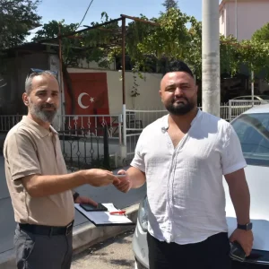 Izmirde Yaz Sezonunda Arac Kiralama Yogunlugu