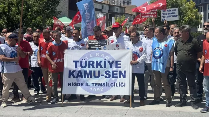 Kamu Sen Nigdede Basin Aciklamasi Haberler