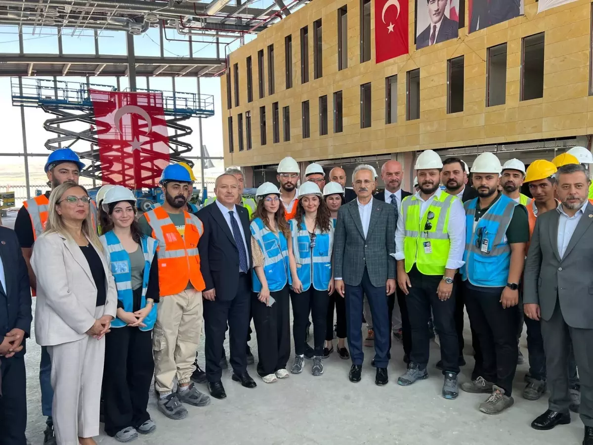 Kapadokya Havalimaninda Yenileme Calismalari Devam Ediyor